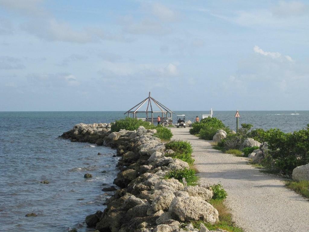 Licensed Mgr - Modern Oceanfront Condo! Beautiful Ocean Views! Beach Resort! 2 King Beds! Key Largo Esterno foto